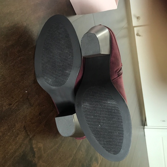 Women’s NWT Freda Boots, Burgundy size 9.5 - Picture 3 of 4